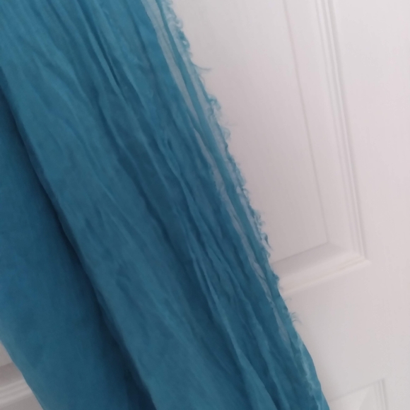 Forever 21 sheer long turquoise scarf - Picture 3 of 6